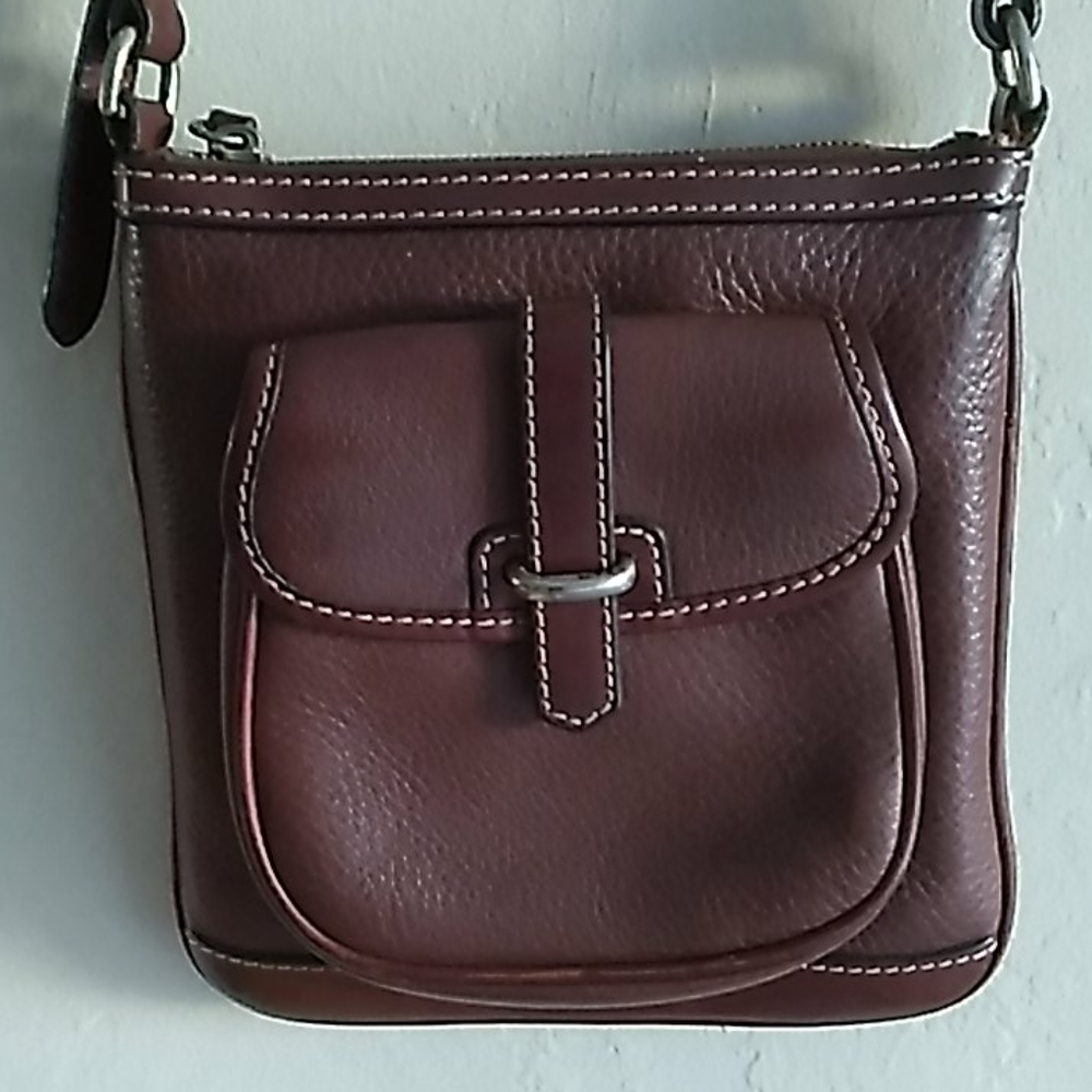 Dooney & Bourke cross body bag